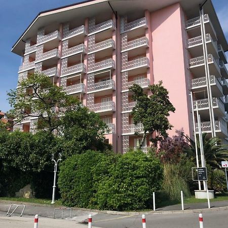 Room 211 - Aparthotel Jadranka Πορτορόζ Εξωτερικό φωτογραφία